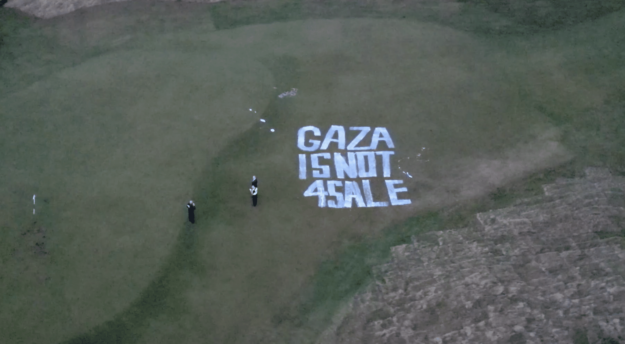 Écosse : vandalisme au complexe golfique de Trump en réponse au conflit de Gaza