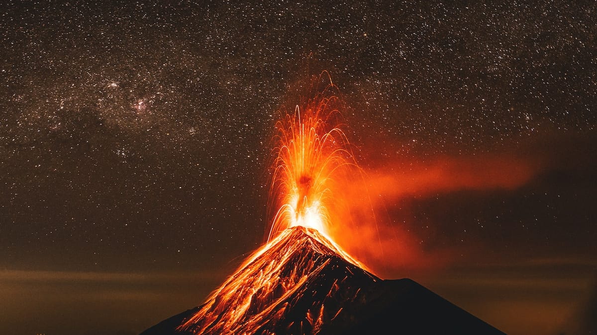 Guatemala : le volcan Fuego, un cataclysme en pleine éruption