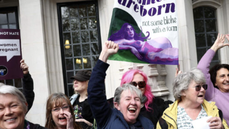 Royaume-Uni : un jugement historique sur la définition juridique de la femme