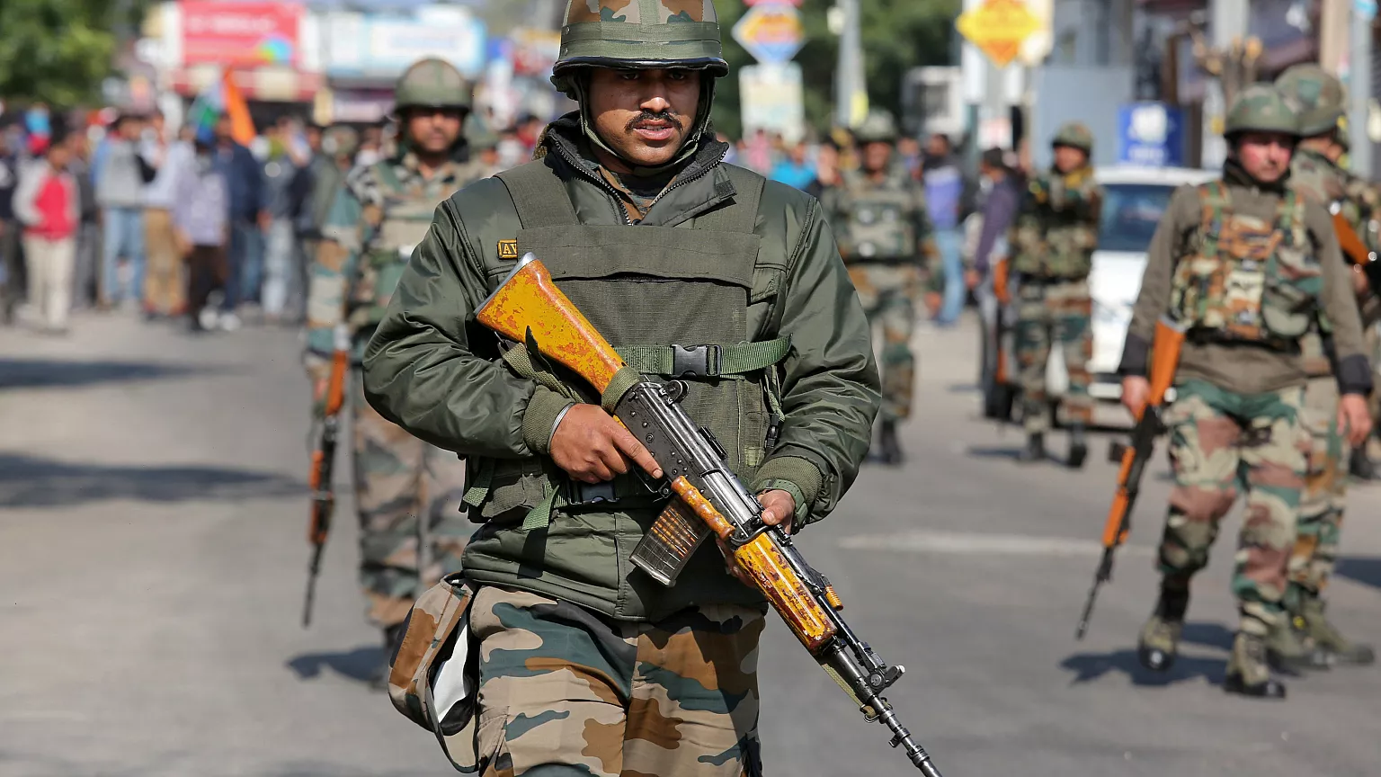 tension inde est pakistan
