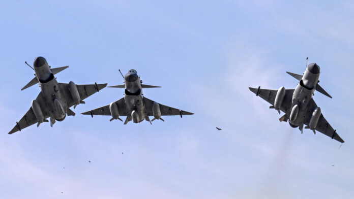 Avions de combat