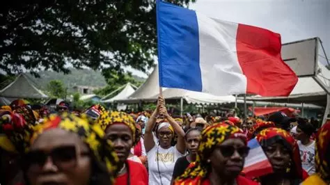 France expels Malian diplomats