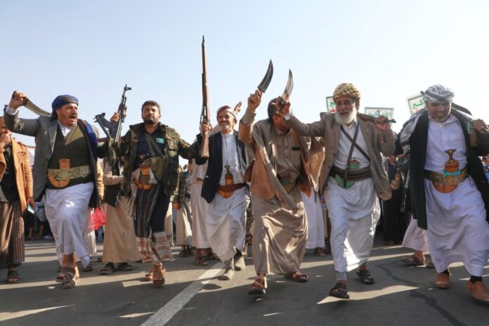 Houthis detain UN employees